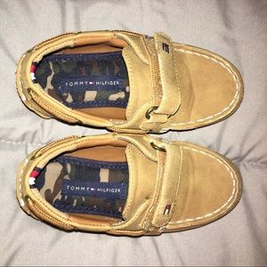 Tommy Hilfiger toddler boy shoes size 9